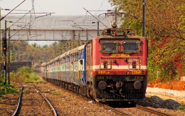 Narendra Modi: రెండు రాష్ట్రాల రైలు ప్రయాణికులకు మోదీ సర్కార్ సరికొత్త ప్రకటన