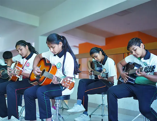 Telangana: ఇకపై ప్రభుత్వ పాఠశాలల్లో సంగీతం పాఠాలు