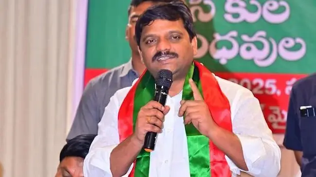 Teenmar Mallanna: కేబీఆర్ పార్క్ పేరు మార్చాలంటూ తీన్మార్ మల్లన్న డిమాండ్