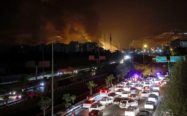 Israel Iran: భయం నీడలో టెహ్రాన్ ప్రజలు- ఇంటర్నెట్ సర్వీసులు బంద్