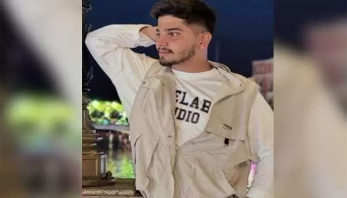 Arshid Ashrit : రోడ్డు ప్రమాదం లో తెలంగాణ విద్యార్థి మృతి