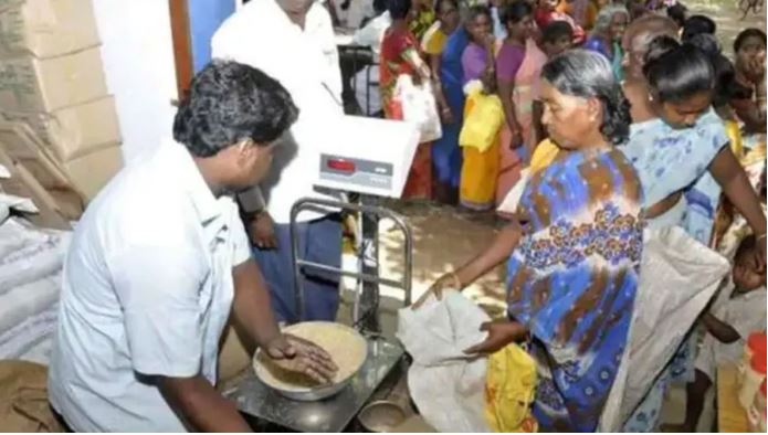 CM Chandrababu: రేషన్ పంపిణీపై కీలక ప్రకటన చేసిన సీఎం చంద్రబాబు 