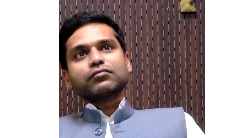 Collector Muzammil Khan : కన్నీళ్లు పెట్టుకున్న కలెక్టర్ ముజమ్మిల్ ఖాన్