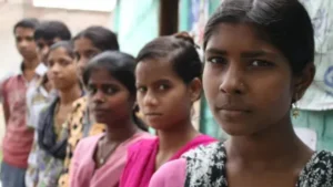 తెలంగాణలో వేగంగా తగ్గుతున్న బాలికల జనాభా