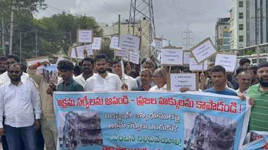 Hydraa : న్యాయం కోసం రోడ్డెక్కిన సున్నం చెరువు బాధితులు : అండగా బీఆర్‌ఎస్ నాయకులు