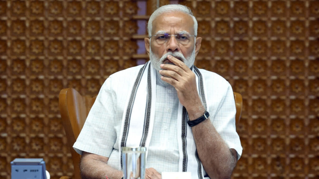 India Pakistan : ట్రంప్‌ పదేపదే చెబుతున్నా మోదీ ఎం దుకు మౌనం?