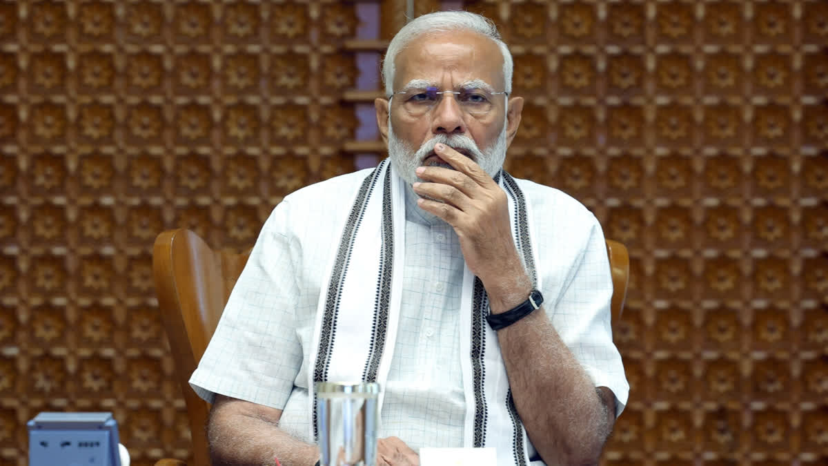 India Pakistan : ట్రంప్‌ పదేపదే చెబుతున్నా మోదీ ఎం దుకు మౌనం?