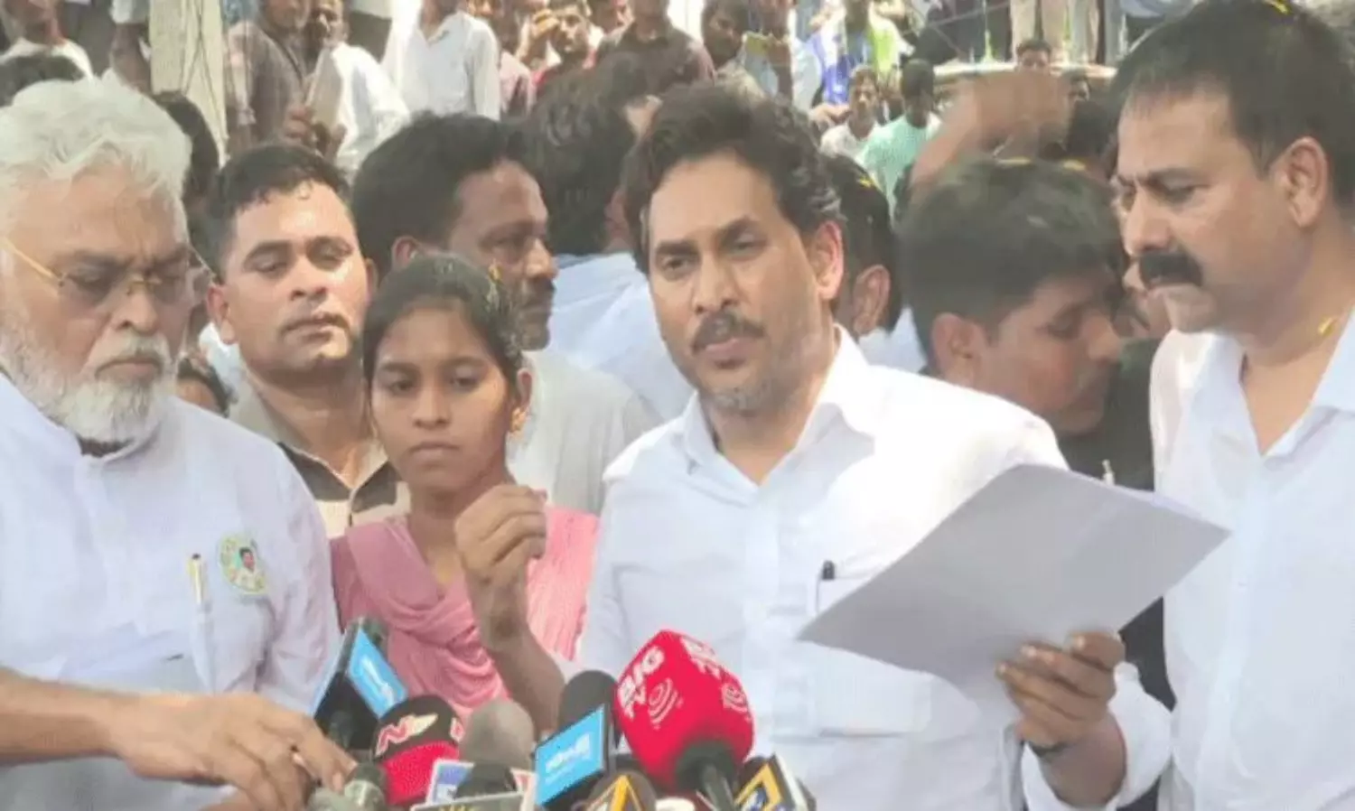 Jagan Mohan Reddy : తెనాలి పోలీసుల తీరుపై జగన్ సంచలన ఆరోపణలు