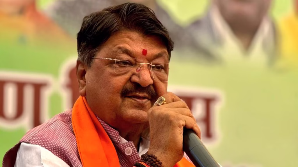 Kailash Vijayvargiya : మ‌హిళ‌లు పొట్టి దుస్తుల పై బీజేపీ మంత్రి వివాదాస్పద వ్యాఖ్యలు