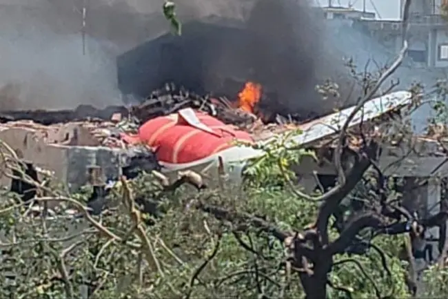 Ahmedabad Plane Crash : ప్రమాద తీవ్రతకు కారణం ఇదేనా ?