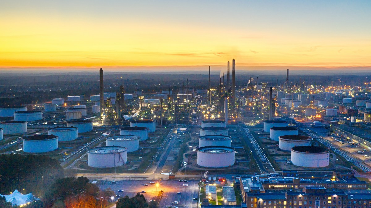 Oil Prices Jump : ఐదు నెలల గరిష్టానికి చమురు ధరలు