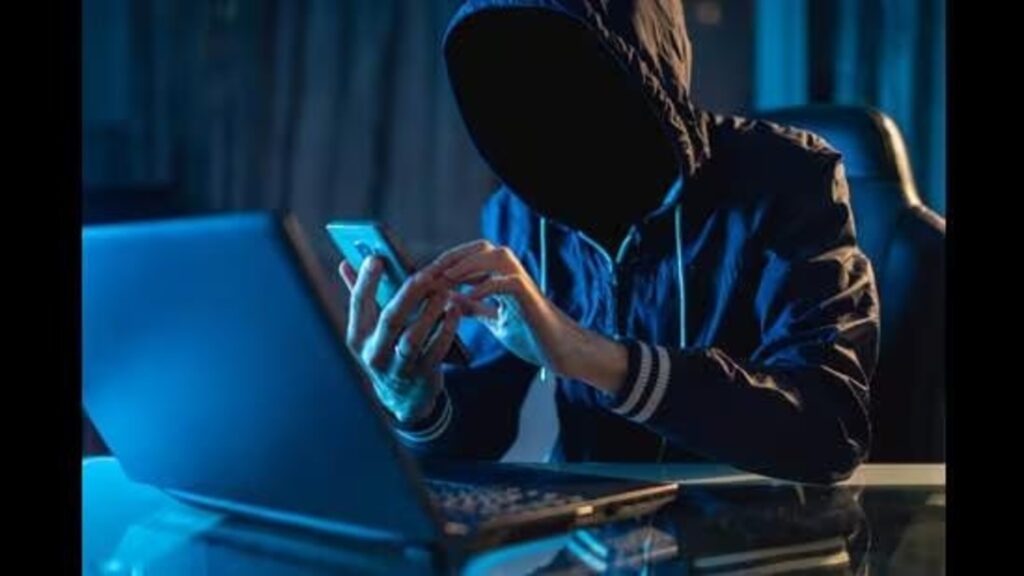Online Trading Scam : ట్రేడింగ్ పేరుతో విద్యార్థినిపై మోసం