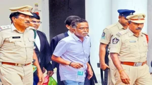 ఆరోగ్య పరిస్థితి కారణంగా పీఎస్ఆర్ ఆంజనేయులకు మధ్యంతర బెయిల్‌