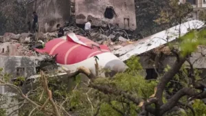 అహ్మదాబాద్‌ విమాన ప్రమాదంపై బీజేపీ నేత కీలక వాఖ్యలు