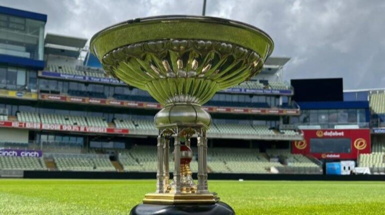 Sachin Tendulkar : భారత్-ఇంగ్లండ్ టెస్టు సిరీస్ ట్రోఫీ ఆవిష్కరణ వాయిదా