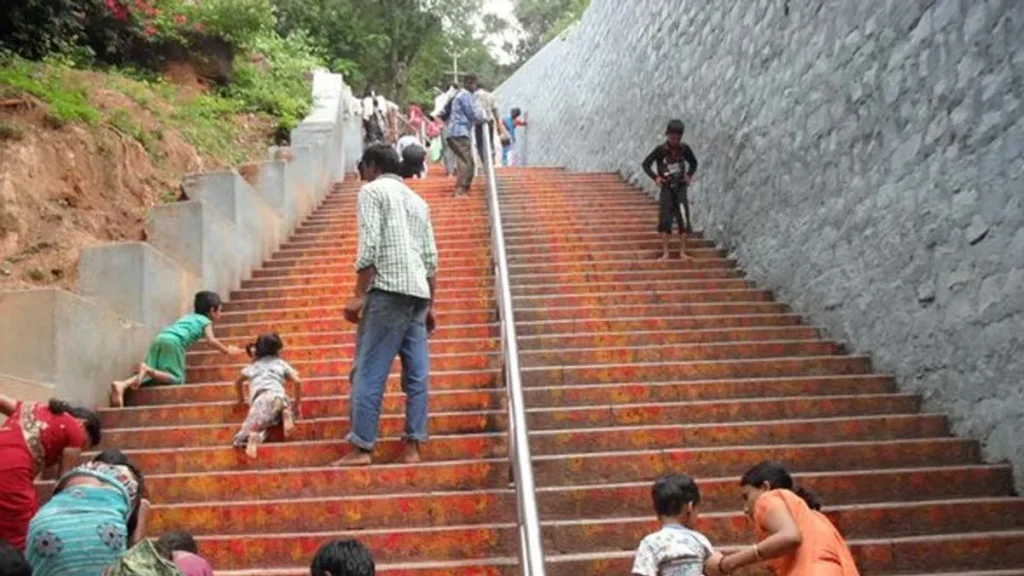 Tirumala : శ్రీవారిమెట్టు నడక భక్తులకు 5 ప్రత్యేక కౌంటర్లు మొత్తం 14 కౌంటర్లు అందుబాటులోకి