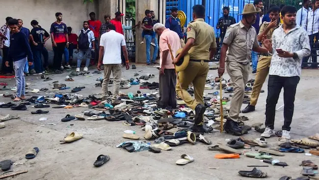 Bengaluru Stampede: తొక్కిసలాట..కర్ణాటక క్రికెట్ అసోసియేషన్‌కు ఇద్దరు రాజీనామా