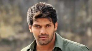 నటుడు ఆర్య ఇంట్లో ఐటీ అధికారులు తనిఖీలు