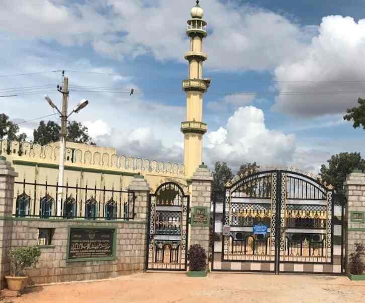 Chikkaballapur Molvi: మసీదు ప్రాంగణంలో ఆరేళ్ల బాలికపై అఘాయిత్యం