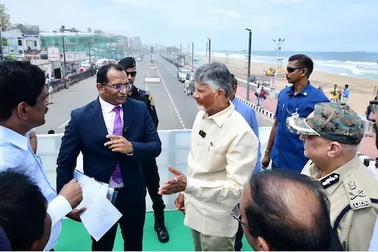 Visakha: అంగరంగ వైభవంగా  రేపు విశాఖలో 'యోగాంధ్ర' ఏర్పాట్లు