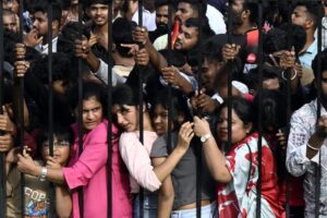 తొక్కిసలాటలో చనిపోయిన టెకీ కథ తెలిస్తే కన్నీరు పెట్టుకోవాల్సిందే