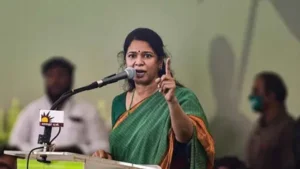 అధికార భాష ఏమిటని స్పెయిన్ లో ప్రశ్నించిన కనిమొళి