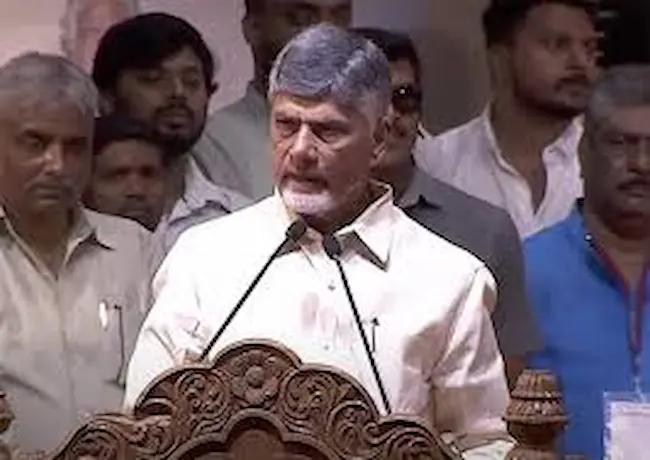 Bandaru Dattatreya: ’ప్రజల కథే నా ఆత్మకథ’ పుస్తకావిష్కరణకు హాజరైన చంద్రబాబు