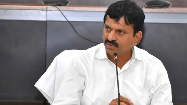 Ponguleti Srinivas Reddy: స్థానిక సంస్థల ఎన్నికలపై మంత్రి పొంగులేటి సంచలన ప్రకటన