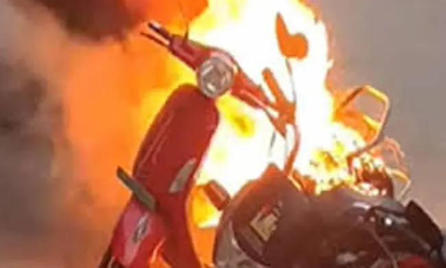 Kadapa: కడప జిల్లాలో ఎలక్ట్రిక్ స్కూటర్ పేలి మహిళ మృతి