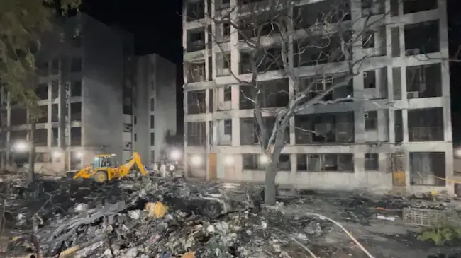 Ahmedabad: విమాన ప్రమాదం..కష్టంగా మారిన మృతదేహాల గుర్తింపు