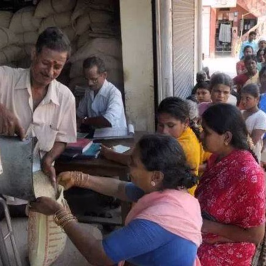 Ration Distribution : నేటి నుంచి ఏపీలో రేషన్ దుకాణాలు ప్రారంభం