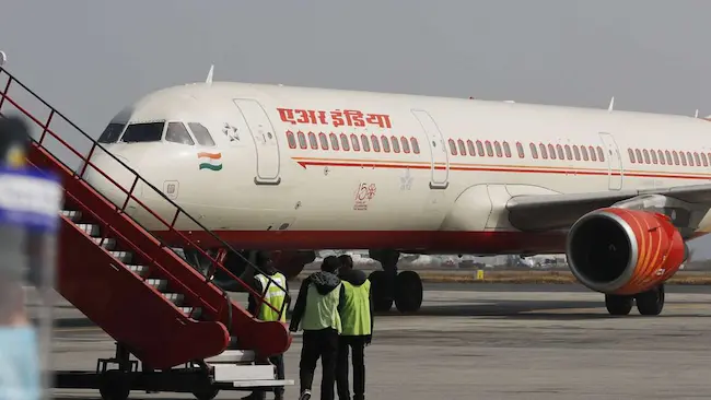 Air India: ఎయిర్ ఇండియాకి బాంబు బెదిరింపు కలకలం..అత్యవసర ల్యాండింగ్