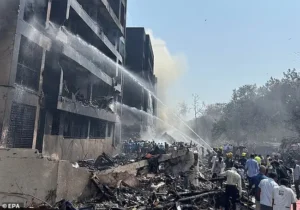 విమాన ప్రమాదాల్లో బయటపడిన ఇద్దరిదీ ఒకే సీట్ నంబర్!