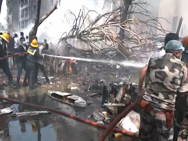 Plane crash: కళ్లముందే ఘోరం.. కన్నీటితో టేకాఫ్: పైలట్ల ఆవేదన