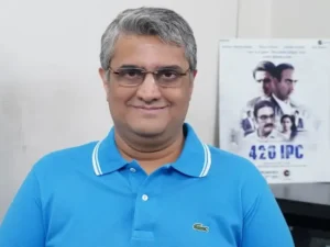 జీతం అడిగాడని డ్రైవర్ ని కత్తితో పొడిచిన దర్శకుడు మనీశ్ గుప్తా