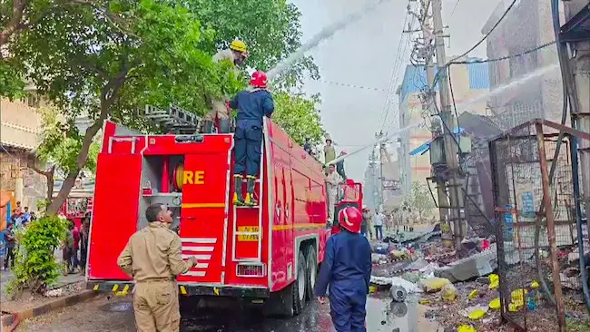  Delhi Fire : ఢిల్లీలో సంభవించిన అగ్నిప్రమాదం ..సీసీఎస్‌ భవన్‌లో చెలరేగిన మంటలు