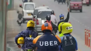 కర్ణాటకలో నిలిపివేసిన బైక్‌ ట్యాక్సీ సేవలు