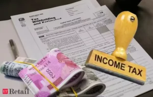 మాజీ మంత్రి అక్రమ ఆర్జ‌నపై ఐటీ సోదాలు .. 20 చోట్ల త‌నిఖీలు