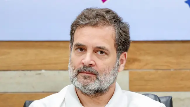  Rahul:  రాహుల్‌ గాంధీకి ఎన్నికల కమిషన్‌ అధికారికంగా లేఖ
