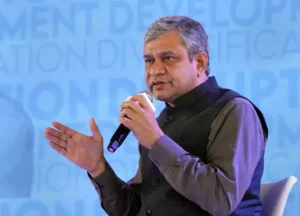 టికెట్ల బుకింగ్‌కు ఈ-ఆధార్ ఉండాల్సిందే: అశ్వినీ వైష్ణ‌వ్