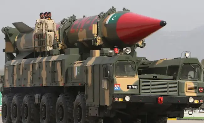 nuclear ballistic missile: ఖండాంతర బాలిస్టిక్ క్షిపణులను అభివృద్ధి చేస్తున్న పాక్