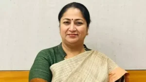 ఢిల్లీ సీఎం రేఖా గుప్తాకు బెదిరింపు ఫోన్‌ కాల్‌..పోలీసుల అలర్ట్‌