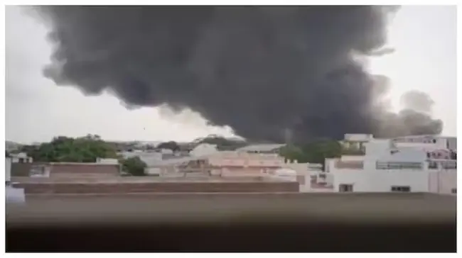 Plane Crash: విమాన ప్రమాదంలో 242 మంది ప్ర‌యాణికులు : పోలీసు కంట్రోల్ రూమ్‌