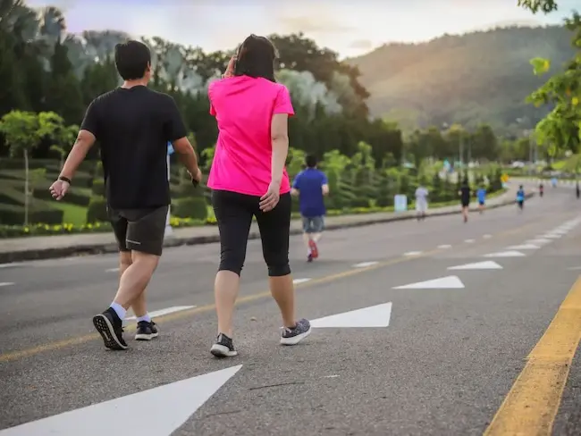 Waking :ఎక్కువగా వాకింగ్ చేయడం మంచిదేనా? హద్దు మించి చేస్తే..