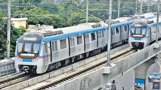 Metro: మెట్రో పనులపై హైకోర్టు కీలక వ్యాఖ్యలు