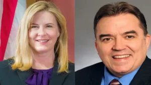 అమెరికాలో ప్రజాప్రతినిధులే లక్ష్యంగా దుండుగుడు కాల్పులు