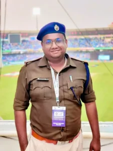 ఐఈడి పేల్చిన మావోయిస్టు: కుంట ఏఎస్పీ అకాష్ గిర్పుంజే మృతి