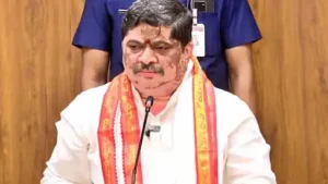 మహంకాళి బోనాల ఏర్పాట్లపై మంత్రి పొన్నం సమీక్ష