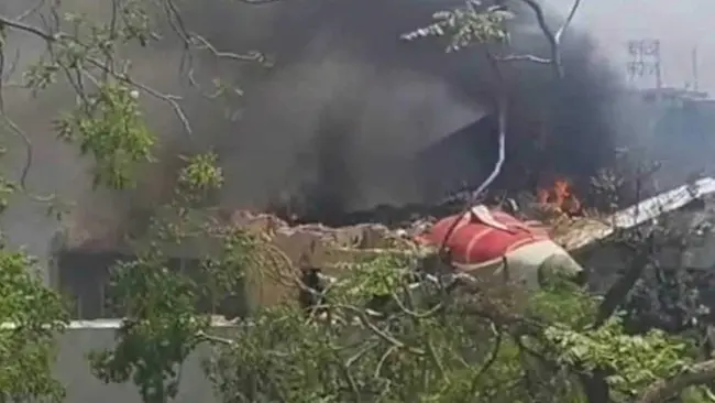 Ahmedabad Plane Crash: అహ్మదాబాద్ విమాన ప్రమాదం.. ప్రముఖులు దిగ్భ్రాంతి