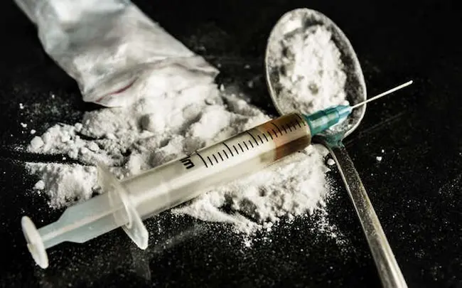  Drugs: విజయవాడ బైక్ లో   పట్టుబడ్డ డ్రగ్స్ 